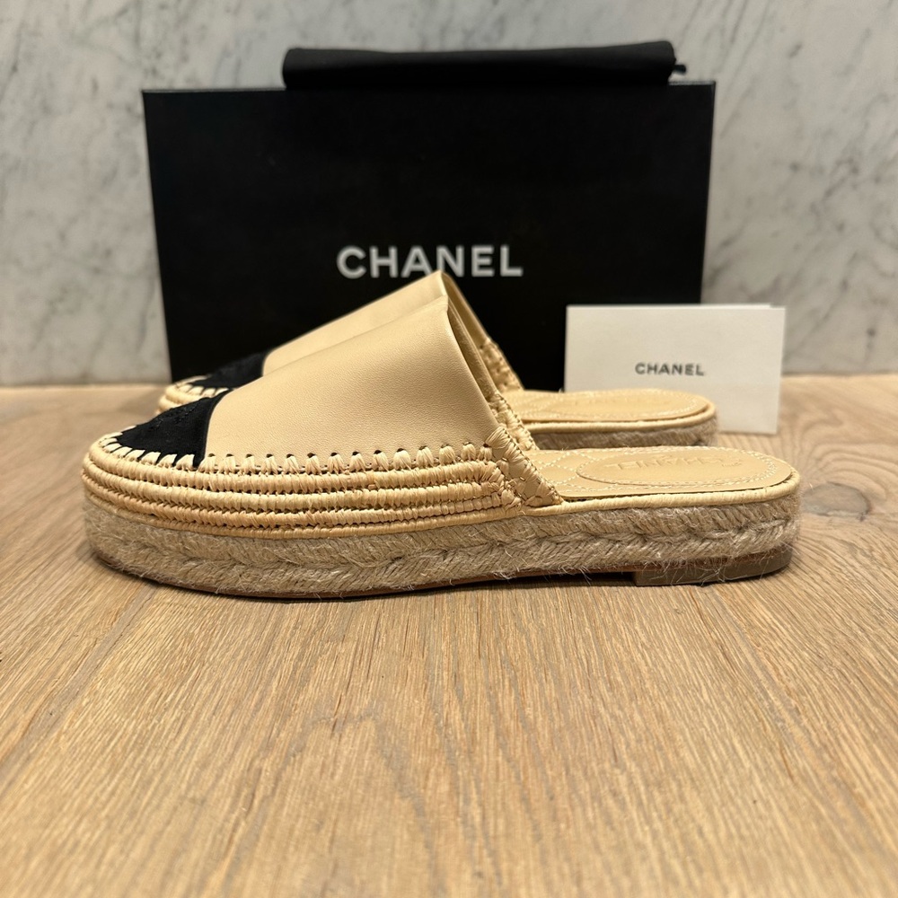 CHANEL Women's Beige and Black Espadrille Mules - Picture 6 of 15